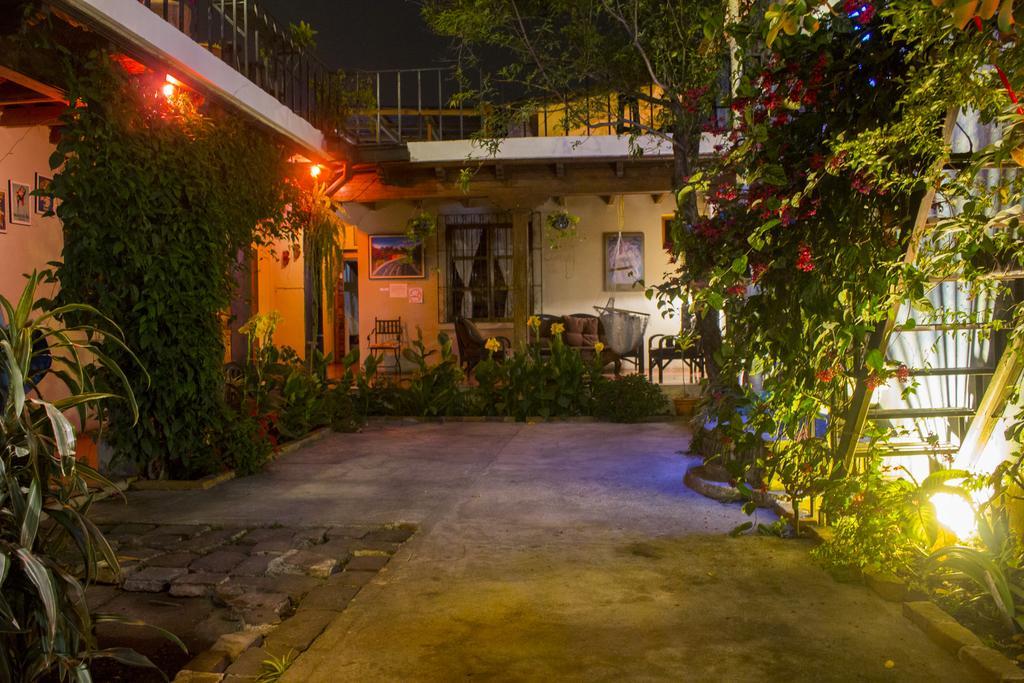 אנטיגואה גואטמלה Dionisio Inn מראה חיצוני תמונה