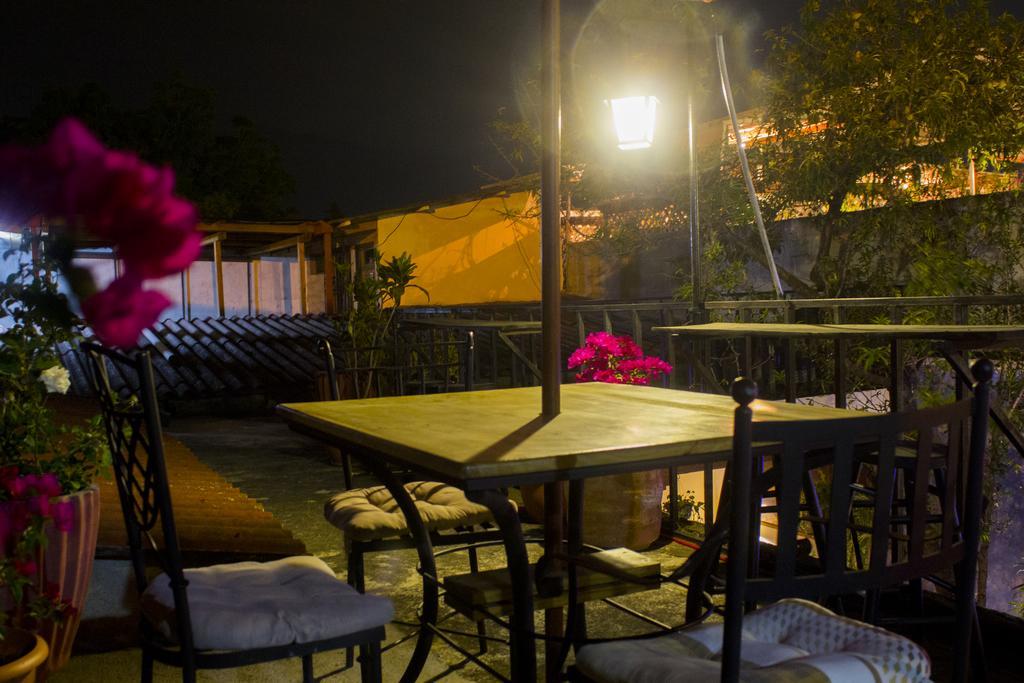 אנטיגואה גואטמלה Dionisio Inn מראה חיצוני תמונה